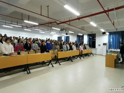 南宁师范大学数学与统计学院本科生第一党支部顺利召开党员大会