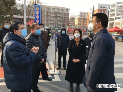 邯郸市委副书记薛永纯一行到邯郸学院检查指导新型冠状病毒感染的